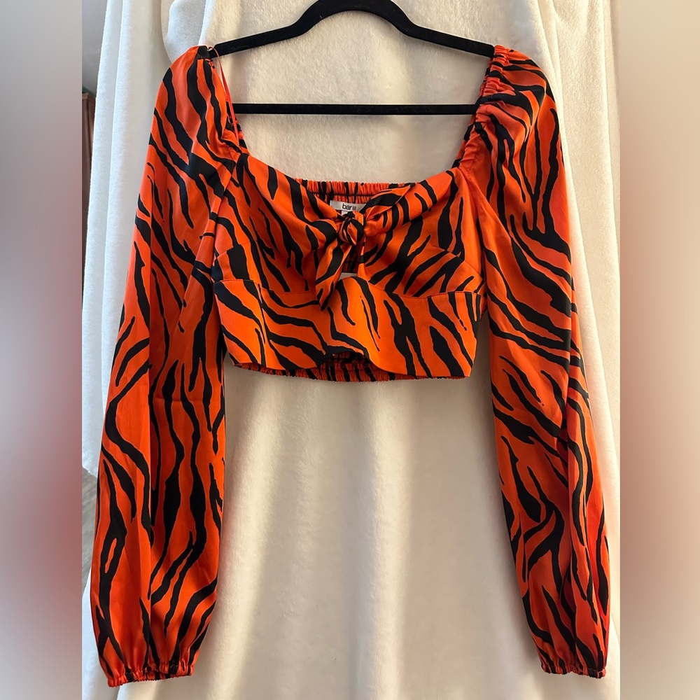 NWT-BAR III -Tiger-Print Crop Top, Created for Macy's. Size S - Picture 9 of 14